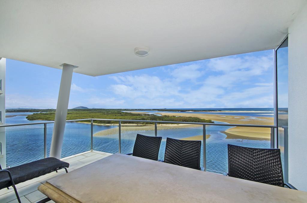 Waves Maroochy River Maroochydore Exterior photo